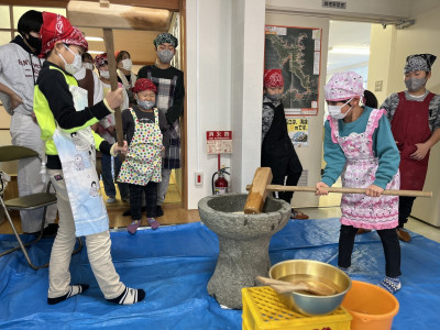 公民館もちつき (1)