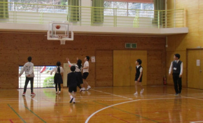 川滝小学校との交流 (85)