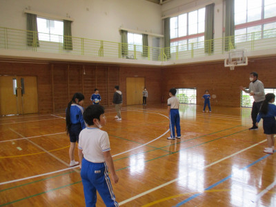 川滝小学校との交流 (82)